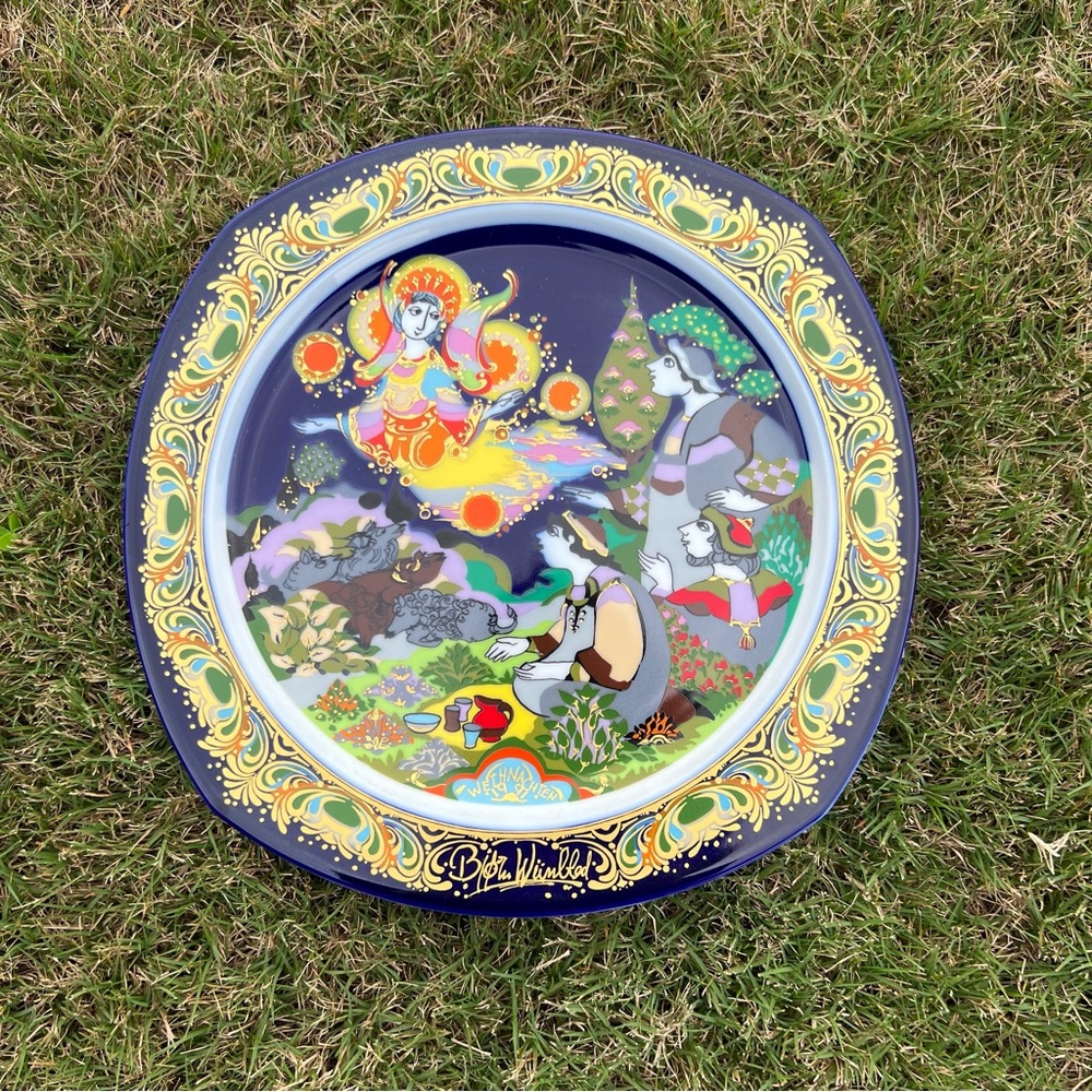 Bjorn Wiinblad Christmas Carols On Porcelain 1991 plate